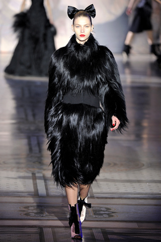 giles aw 2011 london fashion week aline weber