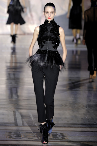 giles aw 2011 london fashion week suzie bird