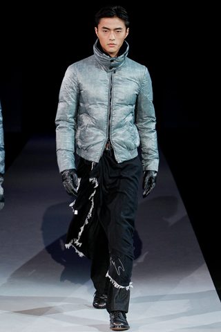 Giorgio Armani Milan Fall 2011