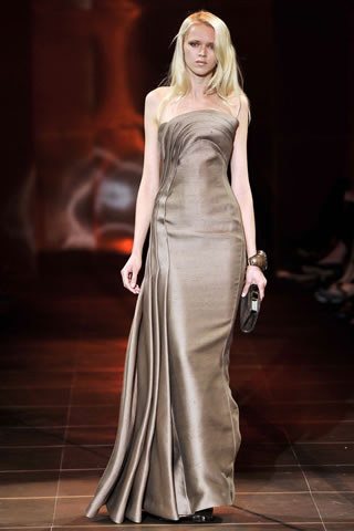 Giorgio Armani Collection Fall 2010