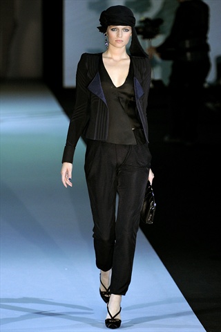 Toni Garrn Catwalk at Giorgio Armani Spring 2011