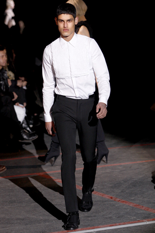 Givenchy Fall 2010 Collection