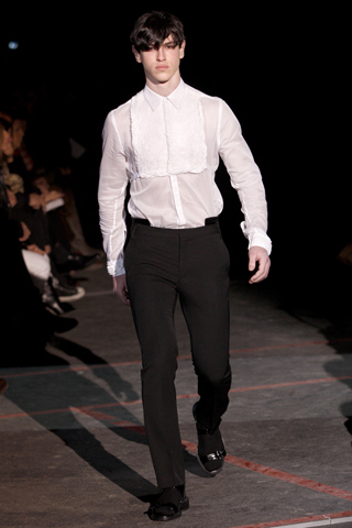 Givenchy Fall 2010 Collection