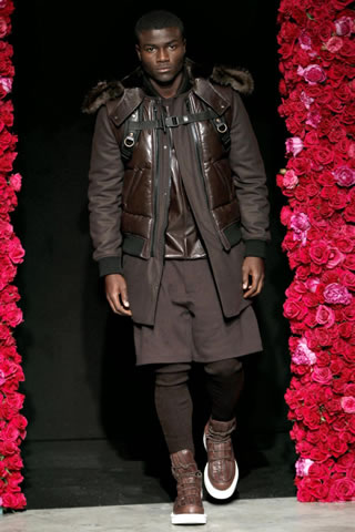 Paris Fashion Week 2011 Photos