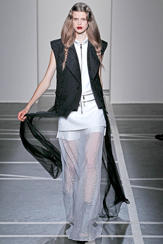 Paris Fashion Week Spring 2011 Spring