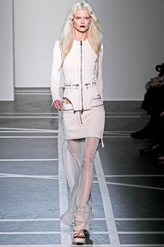 Paris Fashion Week 2010 News