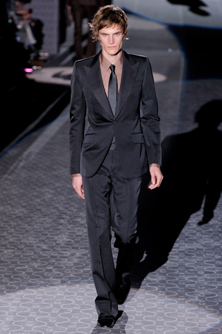 2011 Runway Fashion Shows Photos