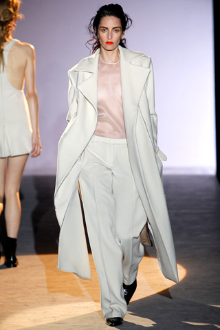 hakaan collection paris fashion week ready to wear 2011 16