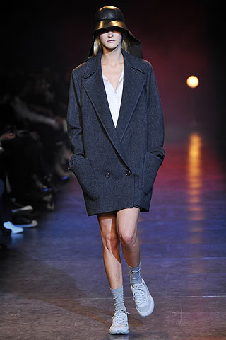 Hussein Chalayan Fall/Winter 2010/11 Collection