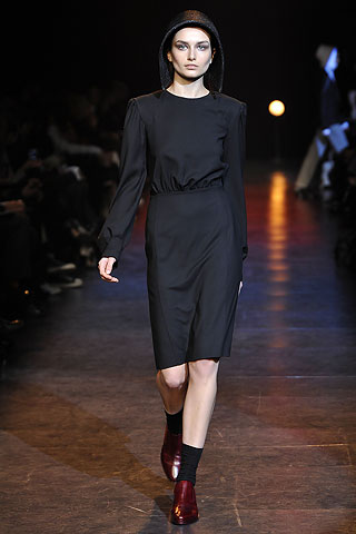 Hussein Chalayan Fall/Winter 2010/11 Collection