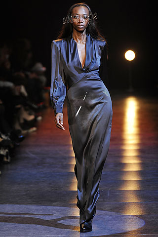 Hussein Chalayan Fall/Winter 2010/11 Collection