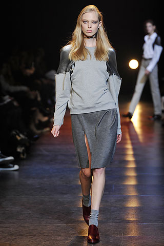 Hussein Chalayan Fall/Winter 2010/11 Collection