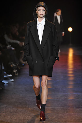 Hussein Chalayan Fall/Winter 2010/11 Collection
