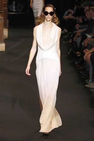 Hussein Chalayan spring/Summer 2010 Collection
