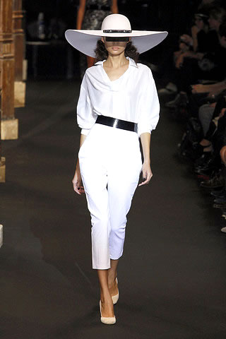 Hussein Chalayan spring/Summer 2010 Collection