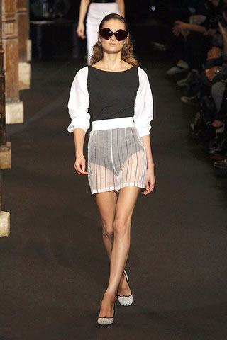 Hussein Chalayan spring/Summer 2010 Collection