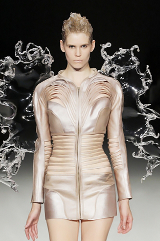 Iris van Herpen Spring/Summer Collection