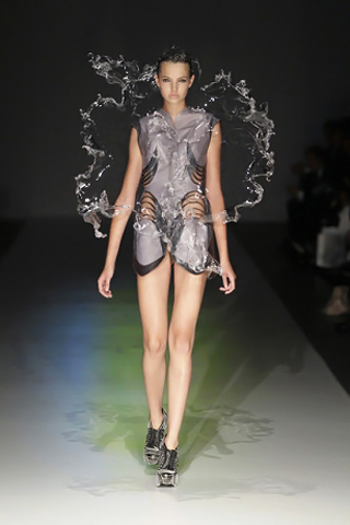 Iris van Herpen Spring/Summer Collection