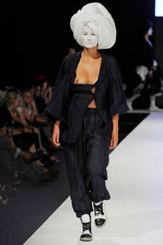 Spring Summer 2011 Fashion Collection