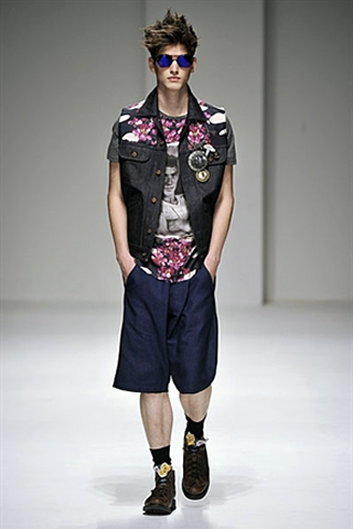 London Fashion Week 2011 J.W.Anderson