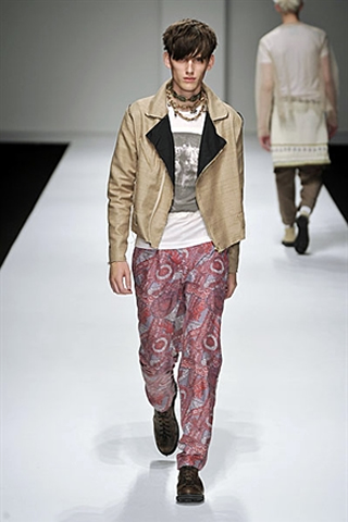 Fashion Brand J.W.Anderson 2011 Collection