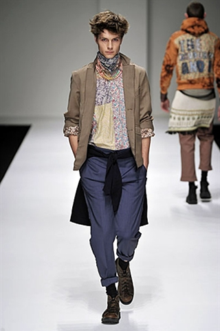 J.W.Anderson Summer 2011 Collection