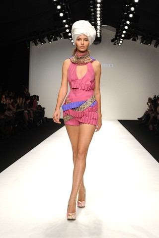 London Fashion Week 2011 Jena.Theo