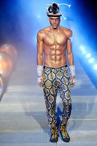 John Galliano Fall/winter 2010/11 Men's Collection