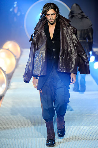 John Galliano Fall/winter 2010/11 Men's Collection