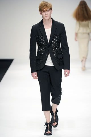 Spring 2011 Fashion Shows Pictures