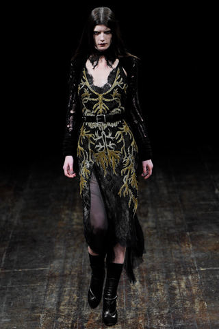 Julien Macdonald AW 2011 Latest from London Fashion Week