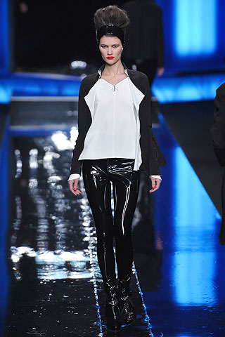 Karl Lagerfeld Fall/Winter 2010/11 Collection
