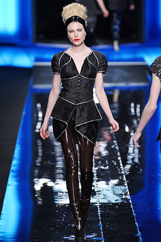 Karl Lagerfeld Fall/Winter 2010/11 Collection