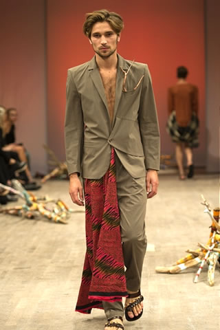 Designers Fashion Shows 2011