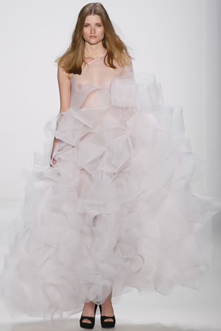 Lever Coutures Berlin 2011 A/W Collection