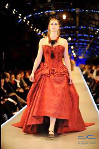 Fashion Liz Mitchell