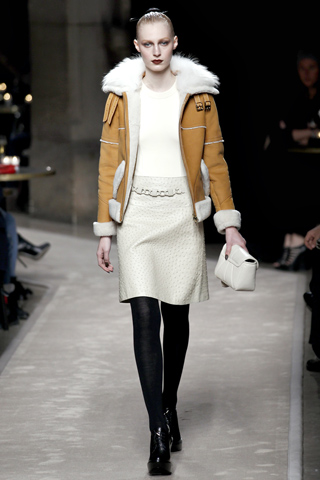 Loewe Ready to wear Fall/Winter 2011 collection - Paris