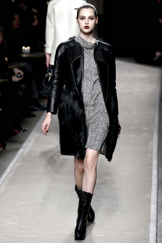Loewe Ready to wear Fall/Winter 2011 collection - Paris