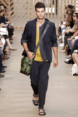 Paris Fashion Week 2011 Pictures