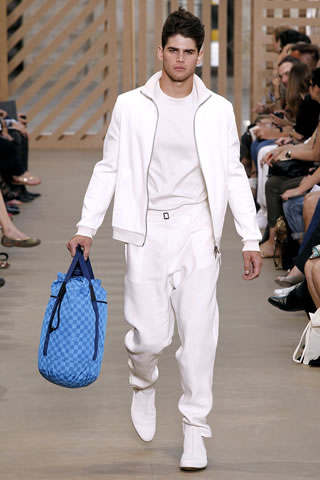 Paris Fashion Week 2011 Louis Vuitton