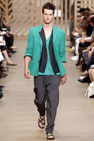 Fashion Brand Louis Vuitton 2011/2012 Collection