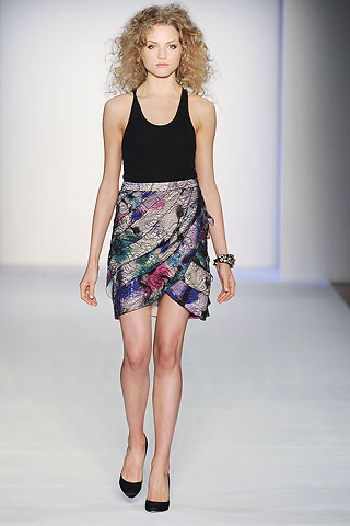 Luca Luca Spring/Summer 2010