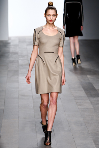 marios schwab aw 2011 londonfashionweek 10