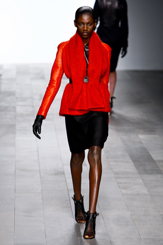 marios schwab aw 2011 londonfashionweek 15