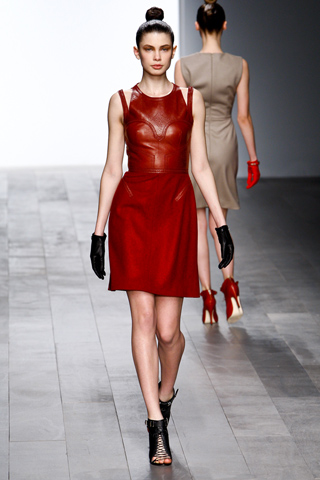 marios schwab aw 2011 londonfashionweek 23