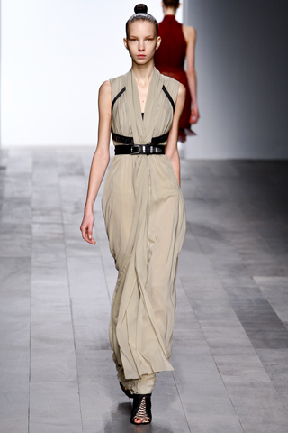 marios schwab aw 2011 londonfashionweek 32