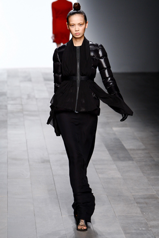marios schwab aw 2011 londonfashionweek 8