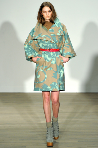 matthew williamson aw2011 lfw collection auguste abeliunaite tomasuite