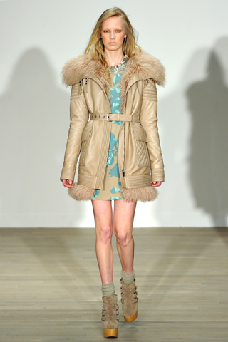 matthew williamson aw2011 lfw collection jenny sinkaberg