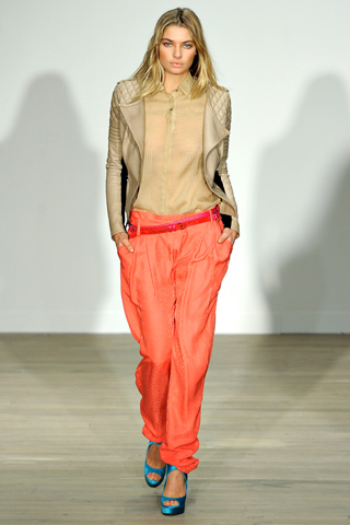 matthew williamson aw2011 lfw collection jessica hart mathew